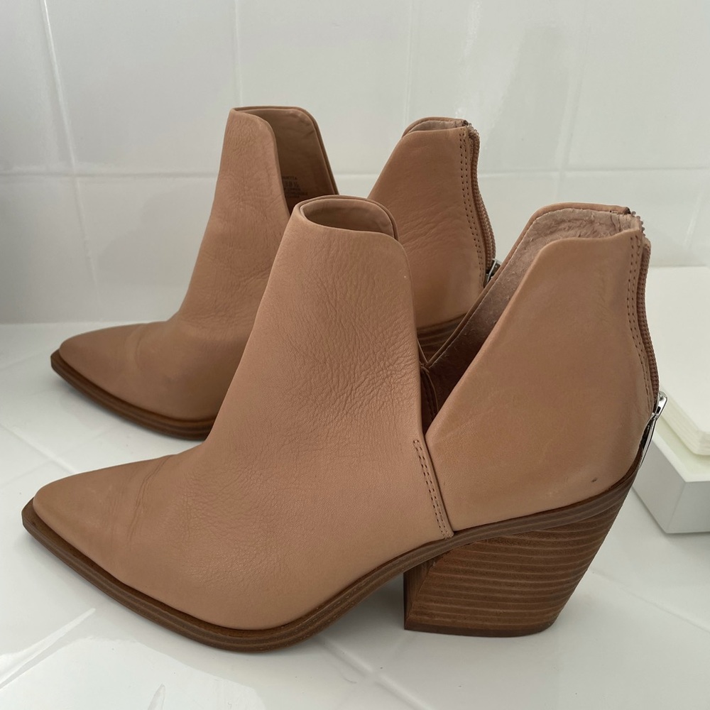 Vince Camuto Gigietta Booties